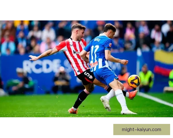 西甲巴列卡诺球迷表现热情高涨，球队状态持续提升